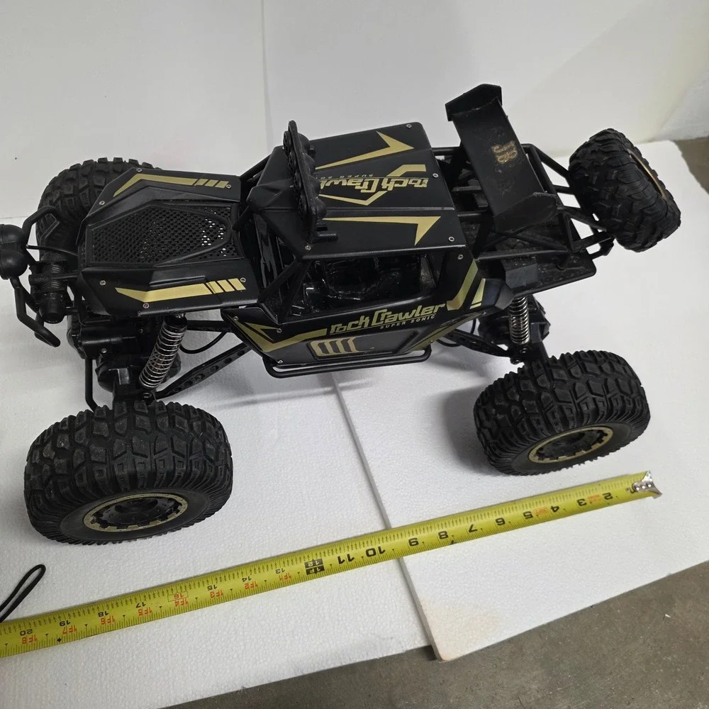 Rock Crawler Super Sonic RC Truck 2.4GHz Off-Road Vehicle Black Gold READ FLAWS